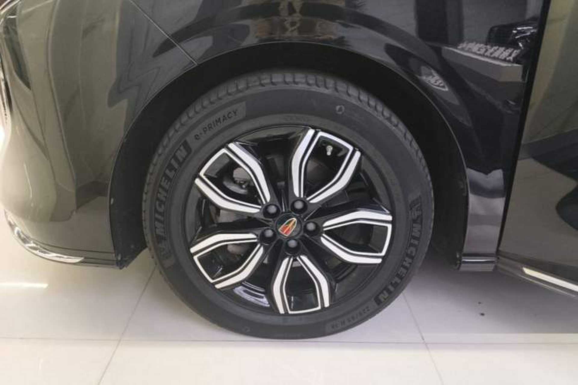 Used Hongqi HQ9 2023 2.0T Smart Connect Flagship Edition Left Front Wheel Hub