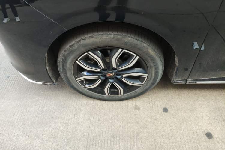 Used Hongqi HQ9 2023 2.0T Smart Connect Flagship Edition Left Front Wheel Hub