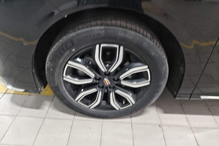 Used Hongqi HQ9 2023 2.0T Smart Connect Flagship Edition Left Front Wheel Hub