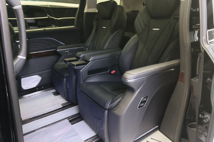Used Hongqi HQ9 2023 2.0T Smart Connect Flagship Edition Left Rear Seat
