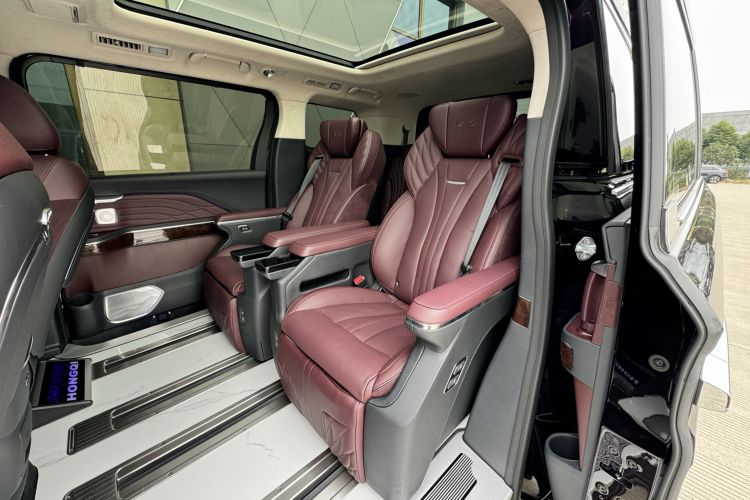 Used Hongqi HQ9 2023 2.0T Smart Connect Flagship Edition Left Rear Seat