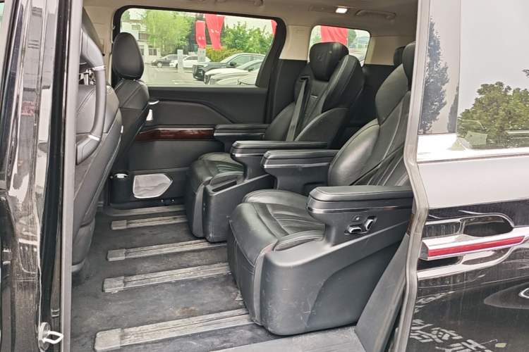 Used Hongqi HQ9 2023 2.0T Smart Connect Flagship Edition Left Rear Seat
