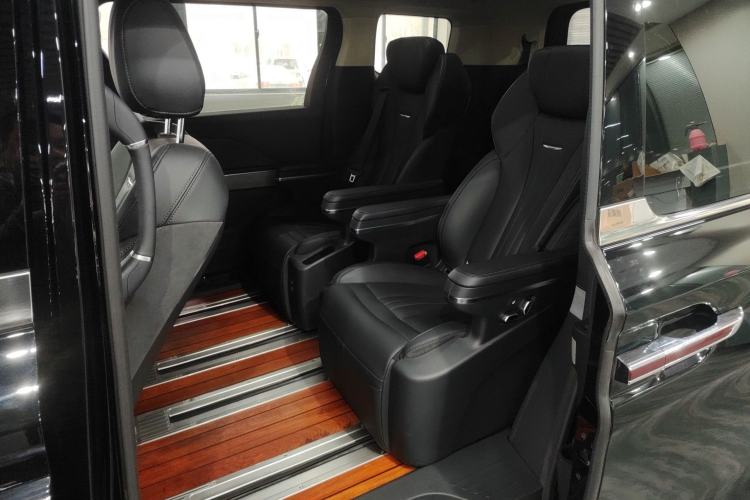 Used Hongqi HQ9 2023 2.0T Smart Connect Flagship Edition Left Rear Seat