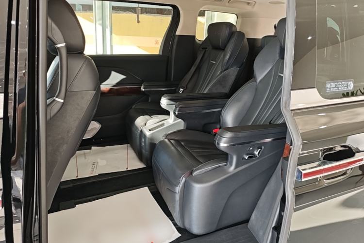 Used Hongqi HQ9 2023 2.0T Smart Connect Flagship Edition Left Rear Seat