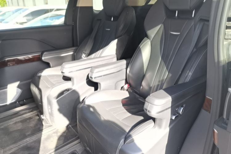 Used Hongqi HQ9 2023 2.0T Smart Connect Flagship Edition Left Rear Seat