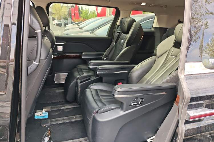 Used Hongqi HQ9 2023 2.0T Smart Connect Flagship Edition Left Rear Seat