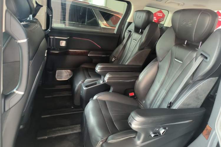 Used Hongqi HQ9 2023 2.0T Smart Connect Flagship Edition Left Rear Seat