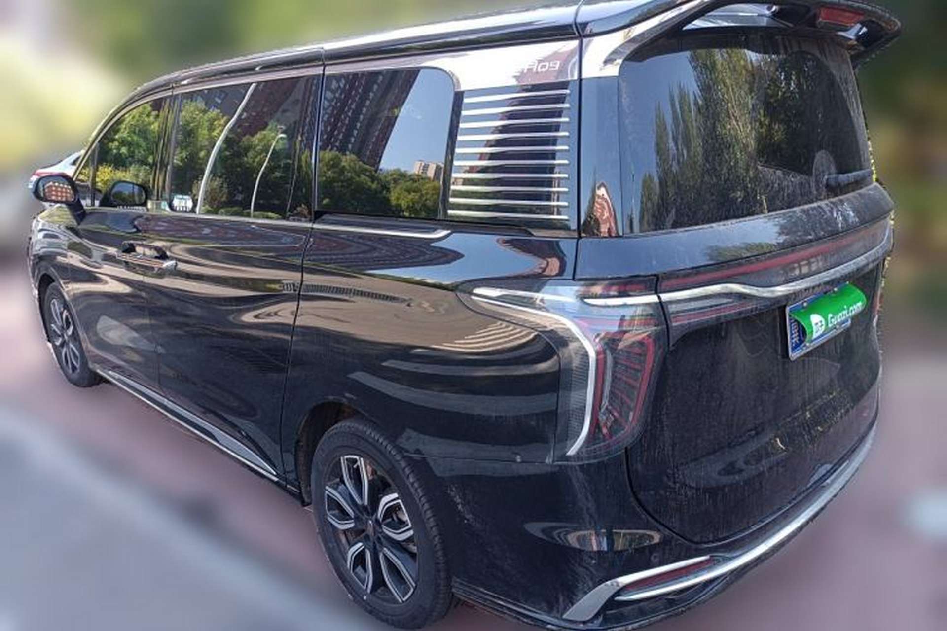 Used Hongqi HQ9 2023 2.0T Smart Connect Flagship Edition Rear Left 45 Deg