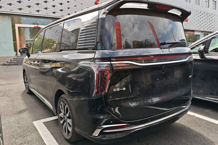 Used Hongqi HQ9 2023 2.0T Smart Connect Flagship Edition Rear Left 45 Deg