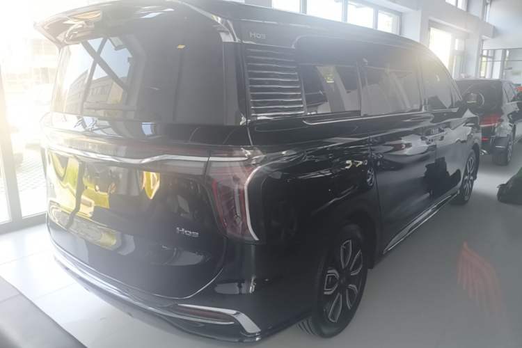 Used Hongqi HQ9 2023 2.0T Smart Connect Flagship Edition Rear Right 45 Deg