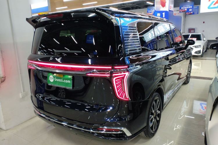 Used Hongqi HQ9 2023 2.0T Smart Connect Flagship Edition Rear Right 45 Deg