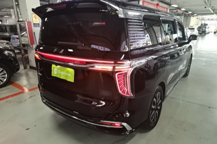 Used Hongqi HQ9 2023 2.0T Smart Connect Flagship Edition Rear Right 45 Deg