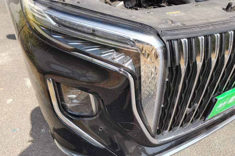 Used Hongqi HQ9 2023 2.0T Smart Connect Flagship Edition Right Front Headlight