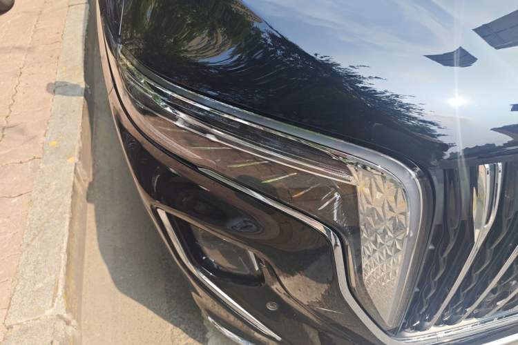 Used Hongqi HQ9 2023 2.0T Smart Connect Flagship Edition Right Front Headlight