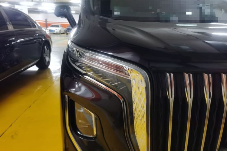 Used Hongqi HQ9 2023 2.0T Smart Connect Flagship Edition Right Front Headlight