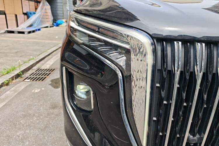 Used Hongqi HQ9 2023 2.0T Smart Connect Flagship Edition Right Front Headlight