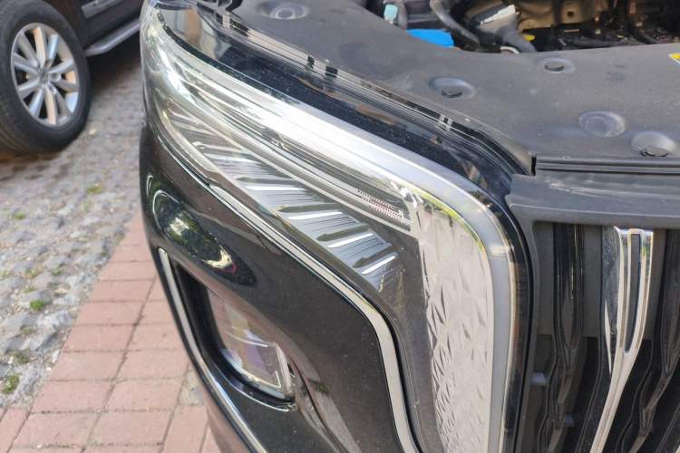 Used Hongqi HQ9 2023 2.0T Smart Connect Flagship Edition Right Front Headlight