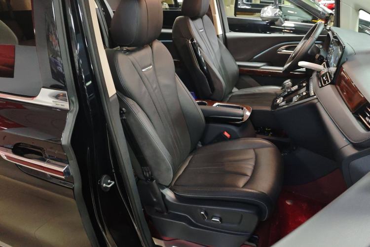 Used Hongqi HQ9 2023 2.0T Smart Connect Flagship Edition Right Front Seat