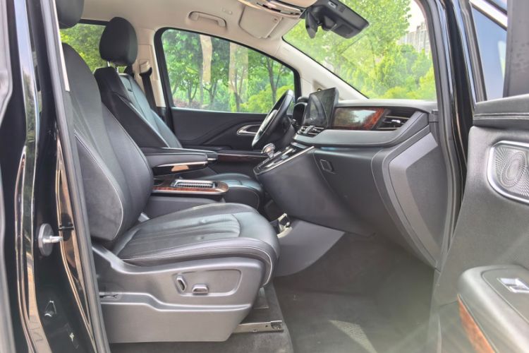 Used Hongqi HQ9 2023 2.0T Smart Connect Flagship Edition Right Front Seat
