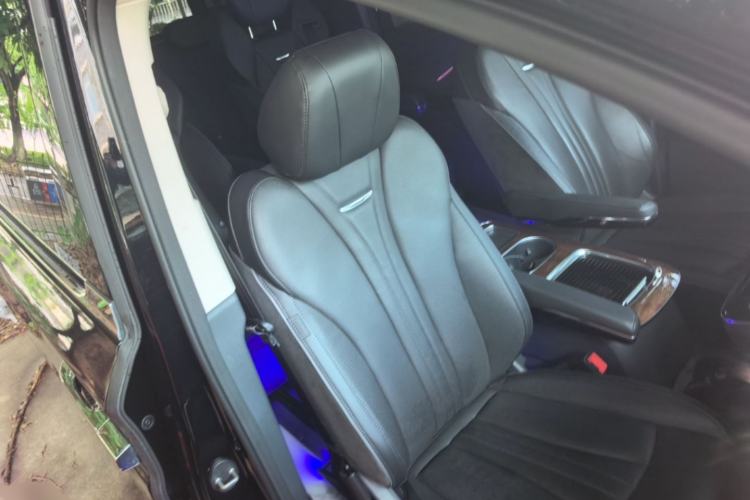 Used Hongqi HQ9 2023 2.0T Smart Connect Flagship Edition Right Front Seat