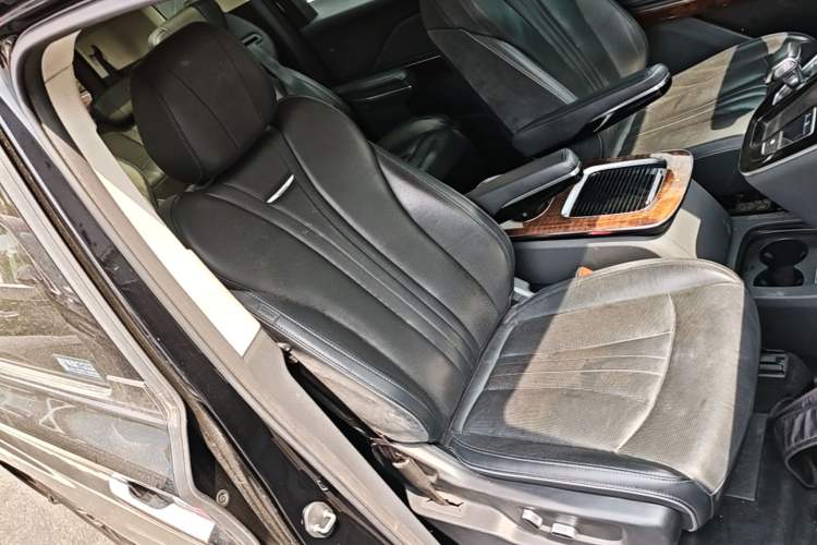 Used Hongqi HQ9 2023 2.0T Smart Connect Flagship Edition Right Front Seat