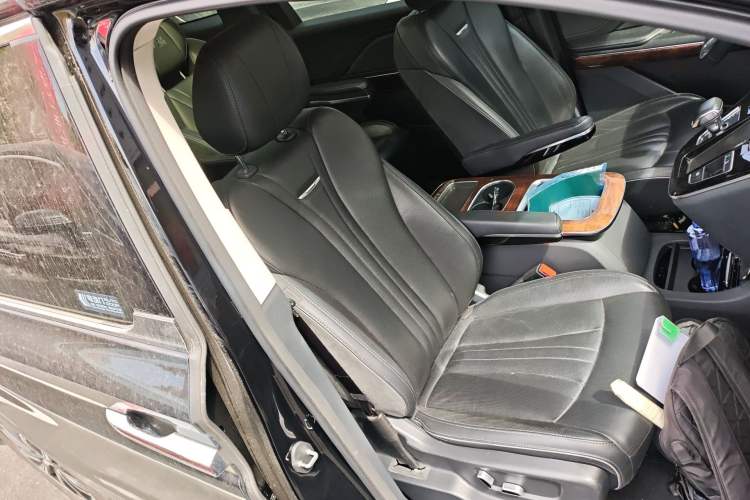 Used Hongqi HQ9 2023 2.0T Smart Connect Flagship Edition Right Front Seat