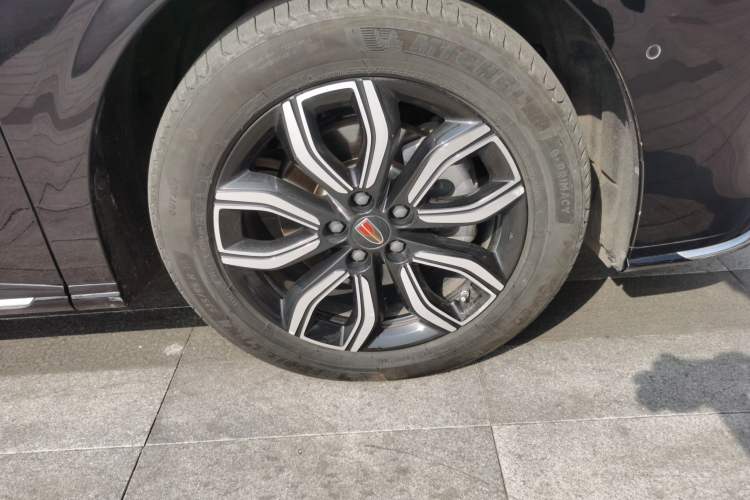 Used Hongqi HQ9 2023 2.0T Smart Connect Flagship Edition Right Front Wheel Hub