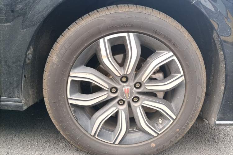Used Hongqi HQ9 2023 2.0T Smart Connect Flagship Edition Right Front Wheel Hub