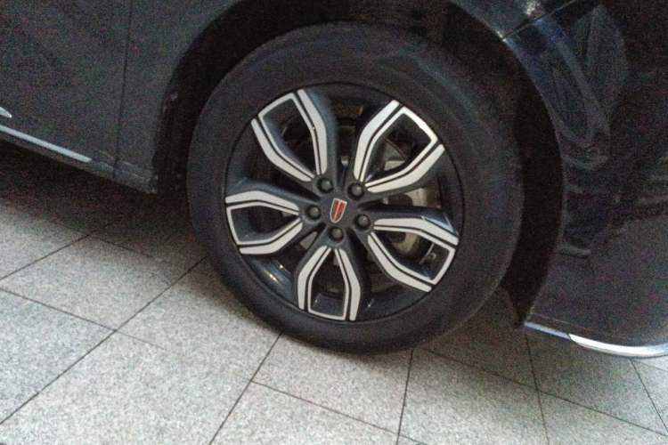 Used Hongqi HQ9 2023 2.0T Smart Connect Flagship Edition Right Front Wheel Hub