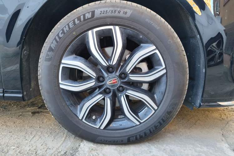 Used Hongqi HQ9 2023 2.0T Smart Connect Flagship Edition Right Front Wheel Hub