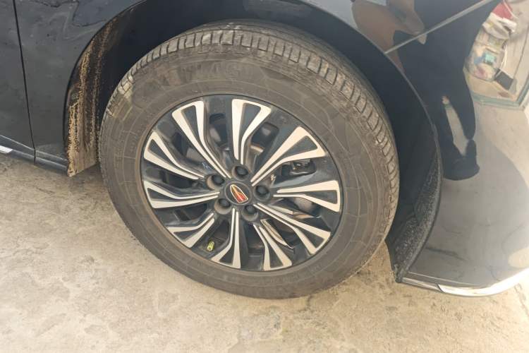 Used Hongqi HQ9 2023 2.0T Smart Connect Flagship Edition Right Front Wheel Hub