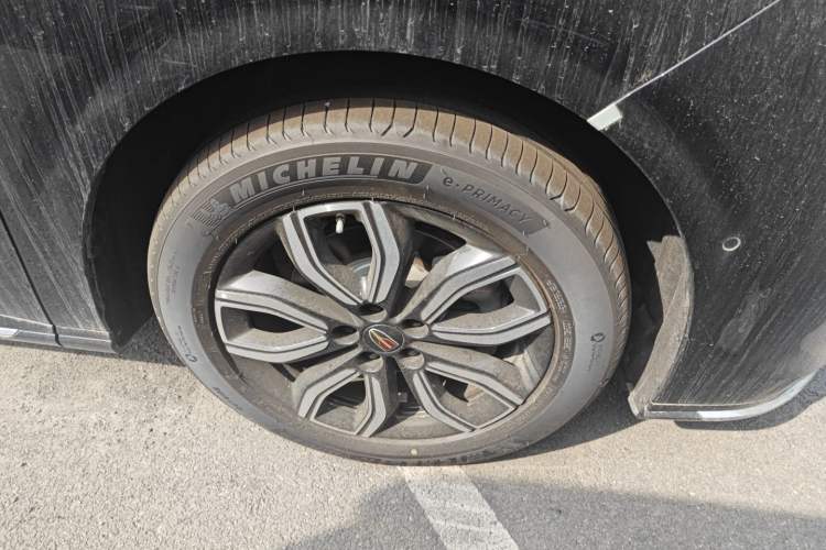 Used Hongqi HQ9 2023 2.0T Smart Connect Flagship Edition Right Front Wheel Hub