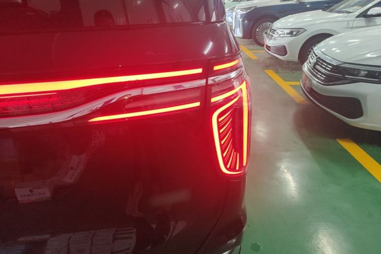 Used Hongqi HQ9 2023 2.0T Smart Connect Flagship Edition Right Rear Taillight