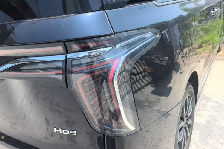 Used Hongqi HQ9 2023 2.0T Smart Connect Flagship Edition Right Rear Taillight