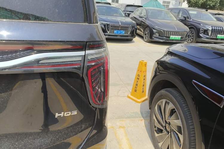 Used Hongqi HQ9 2023 2.0T Smart Connect Flagship Edition Right Rear Taillight