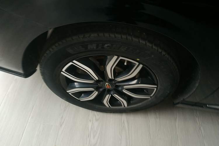 Used Hongqi HQ9 2023 2.0T Smart Connect Flagship Edition Right Rear Wheel Hub