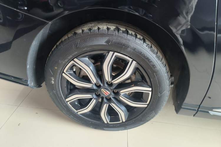 Used Hongqi HQ9 2023 2.0T Smart Connect Flagship Edition Right Rear Wheel Hub