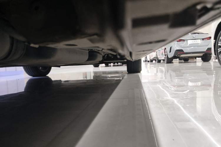 Used Hongqi HQ9 2023 2.0T Smart Connect Flagship Edition Right Side Sill