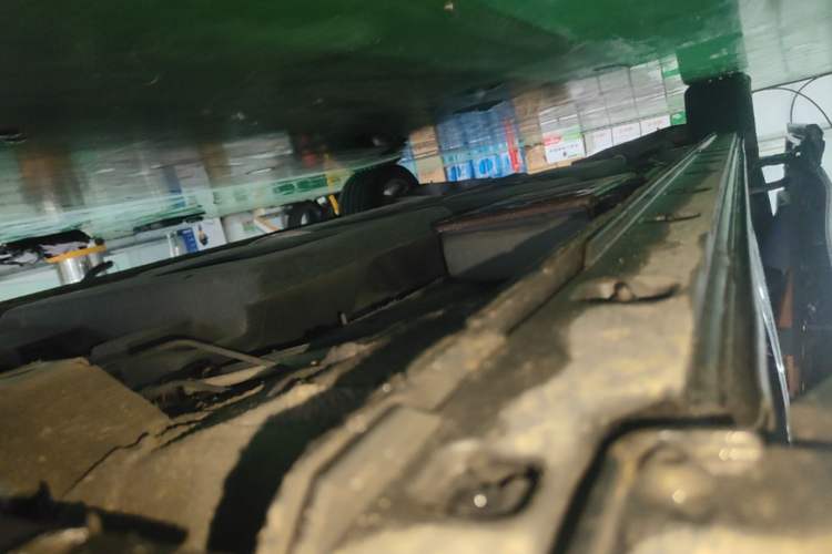 Used Hongqi HQ9 2023 2.0T Smart Connect Flagship Edition Right Side Sill