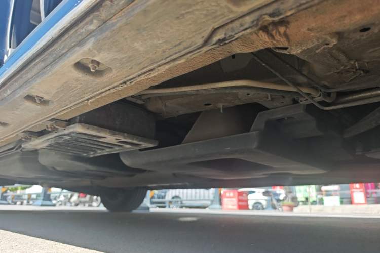 Used Hongqi HQ9 2023 2.0T Smart Connect Flagship Edition Right Side Sill