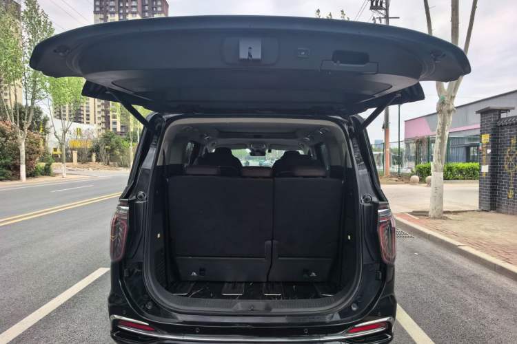 Used Hongqi HQ9 2023 2.0T Smart Connect Flagship Edition Trunk