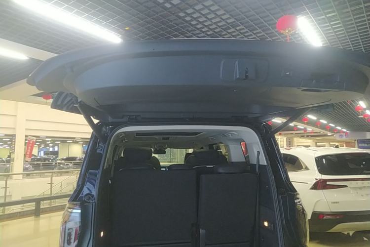 Used Hongqi HQ9 2023 2.0T Smart Connect Flagship Edition Trunk