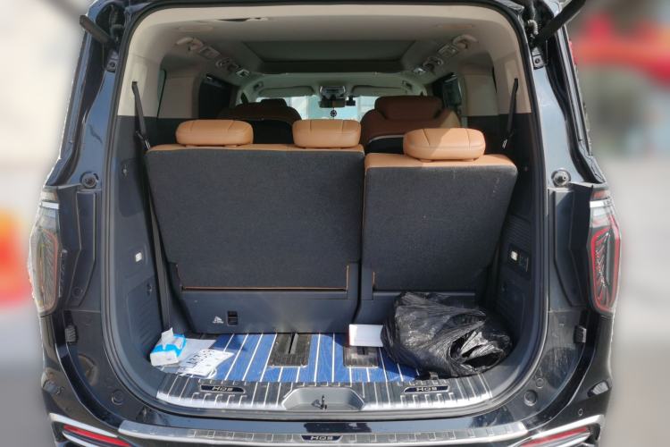 Used Hongqi HQ9 2023 2.0T Smart Connect Flagship Edition Trunk