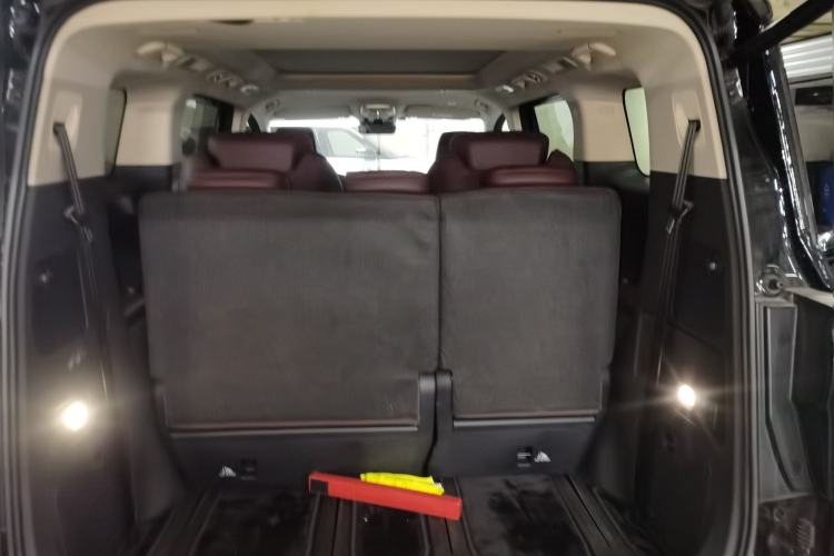 Used Hongqi HQ9 2023 2.0T Smart Connect Flagship Edition Trunk