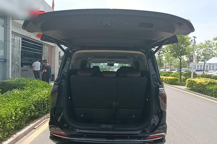 Used Hongqi HQ9 2023 2.0T Smart Connect Flagship Edition Trunk