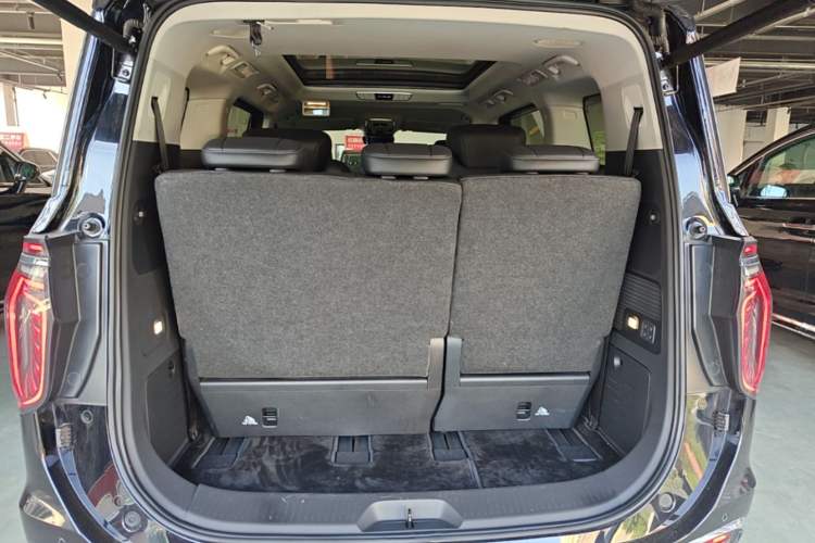 Used Hongqi HQ9 2023 2.0T Smart Connect Flagship Edition Trunk