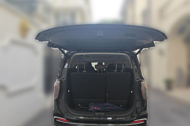 Used Hongqi HQ9 2023 2.0T Smart Connect Flagship Edition Trunk
