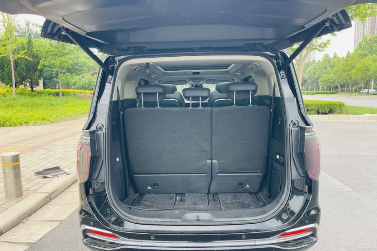 Used Hongqi HQ9 2023 2.0T Smart Connect Flagship Edition Trunk
