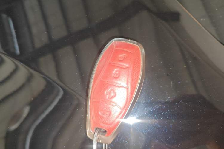 Used Hongqi HQ9 2023 2.0T Smart Connect Flagship Edition Vehicle Key