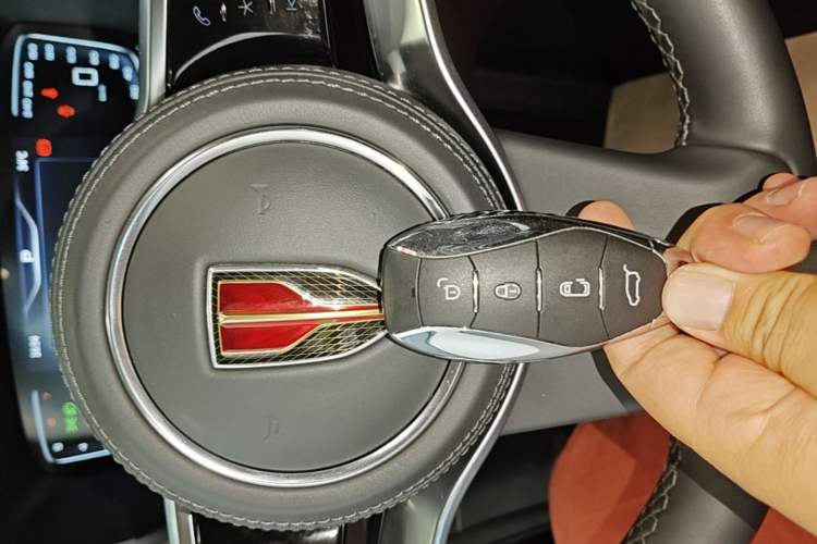 Used Hongqi HQ9 2023 2.0T Smart Connect Flagship Edition Vehicle Key